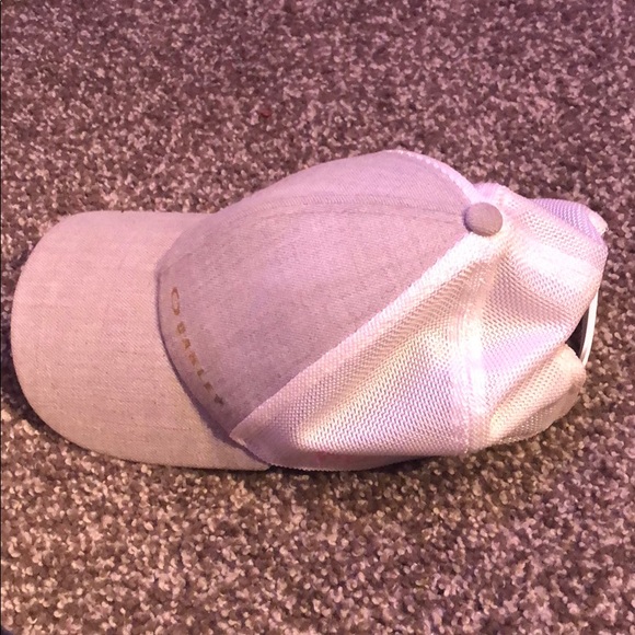 Hat - Picture 2 of 3